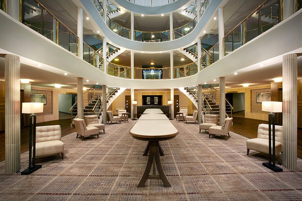 Rotunda Prosecco Reception Area
